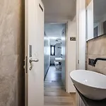 Maserati House - H24 Bed and Breakfast