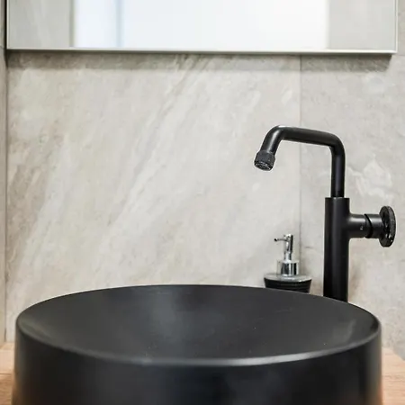 Panzió Maserati House - H24 3*