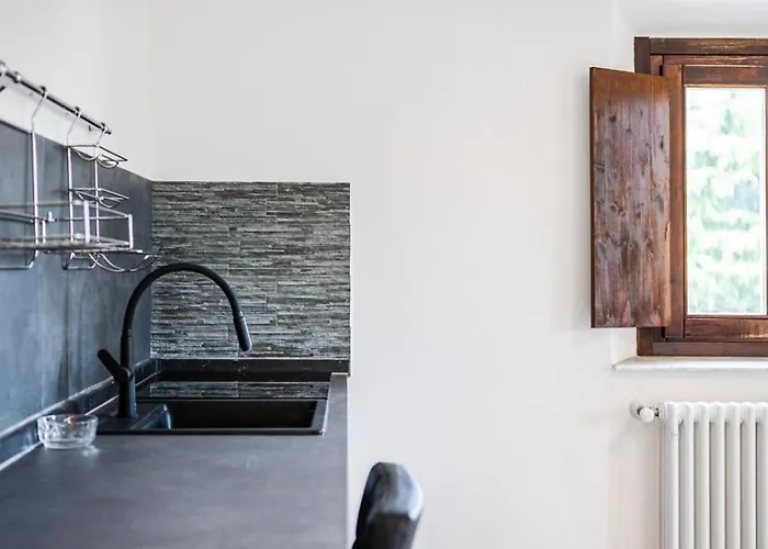 Alojamento de Acomodação e Pequeno-almoço Maserati House - H24 3*